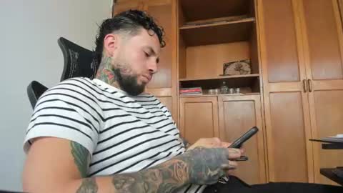 Snapshot of master_steven_01 chatting on July 31, 6:51 pm steven online show from July 31, 6:51 pm