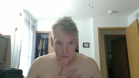 Snapshot of master_thorn chatting on March 26, 3:17 pm Master Thorn online show from March 26, 3:17 pm