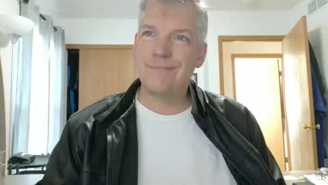 Snapshot of master_thorn chatting on April 8, 1:00 pm Master Thorn online show from April 8, 1:00 pm
