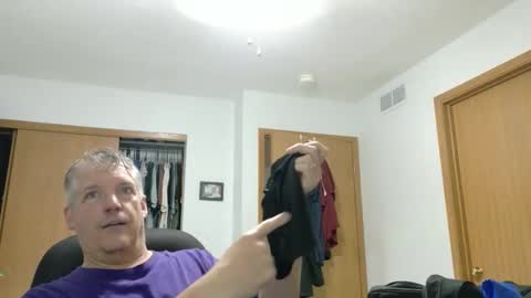Snapshot of master_thorn chatting on April 23, 5:04 pm Master Thorn online show from April 23, 5:04 pm