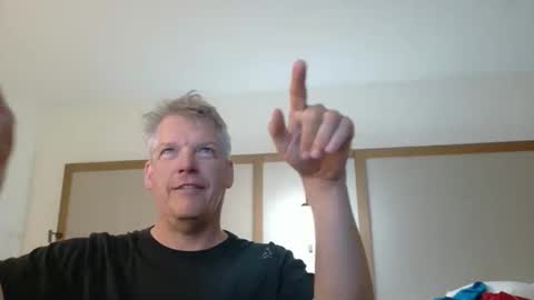 Snapshot of master_thorn chatting on May 5, 2:25 pm Master Thorn online show from May 5, 2:25 pm