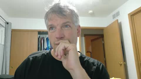 Snapshot of master_thorn chatting on May 17, 1:58 am Master Thorn online show from May 17, 1:58 am