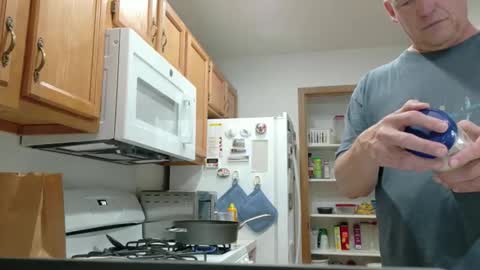 Snapshot of master_thorn chatting on May 31, 11:28 pm Master Thorn online show from May 31, 11:28 pm