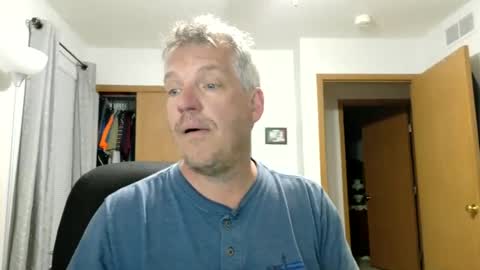Snapshot of master_thorn chatting on June 12, 2:10 am Master Thorn online show from June 12, 2:10 am