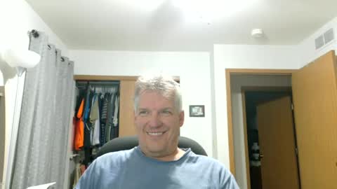 Snapshot of master_thorn chatting on July 1, 2:13 am Master Thorn online show from July 1, 2:13 am