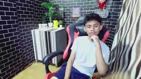 Alex online show from March 1, 9:22 am