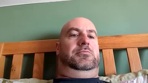 Snapshot of masterclass69er chatting on December 3, 12:06 pm Bob online show from December 3, 12:06 pm