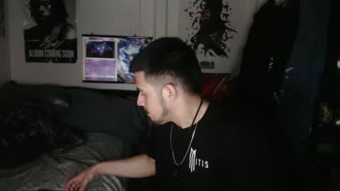 mastergoku945657 online show from May 3, 7:14 am