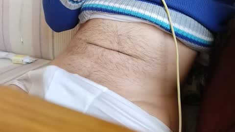 Snapshot of masterhot1907 chatting on February 23, 12:35 pm masterhot1907 online show from February 23, 12:35 pm