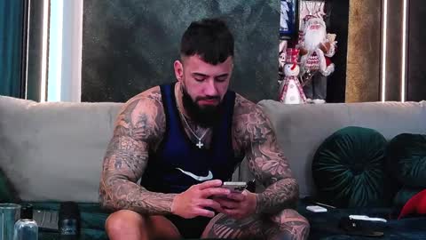 masterkingofmuscle online show from December 20, 11:10 am