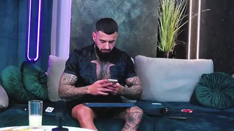 masterkingofmuscle online show from January 7, 7:17 pm