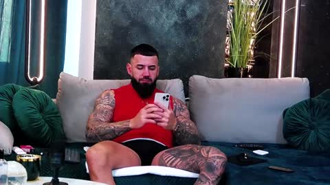 masterkingofmuscle online show from January 30, 6:24 am