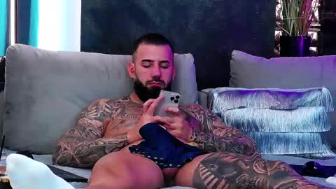 masterkingofmuscle online show from February 25, 10:15 am