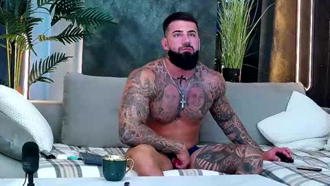 masterkingofmuscle online show from September 17, 7:32 am