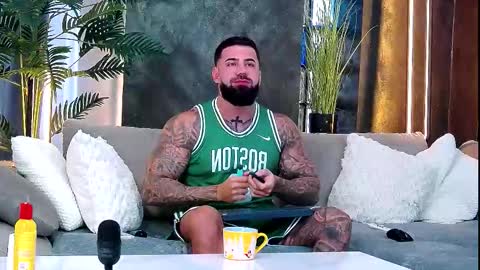 masterkingofmuscle online show from October 6, 7:28 am