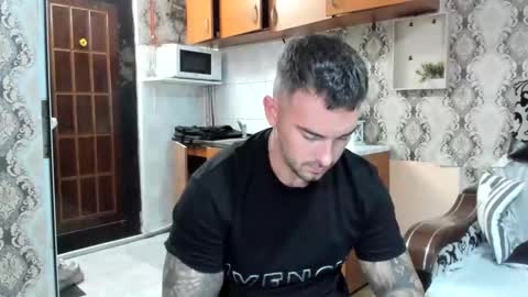 Snapshot of mastermusclejon chatting on September 14, 7:46 pm Jon online show from September 14, 7:46 pm