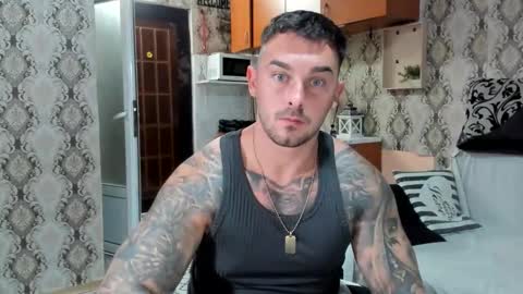 Snapshot of mastermusclejon chatting on September 23, 8:01 pm Jon online show from September 23, 8:01 pm