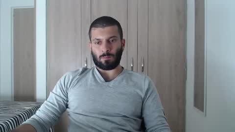 Snapshot of masterofinfatuation chatting on December 5, 3:17 pm   online show from December 5, 3:17 pm