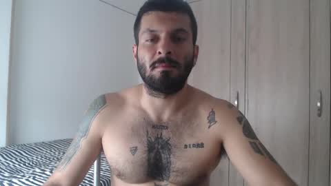 Snapshot of masterofinfatuation chatting on January 11, 8:10 pm   online show from January 11, 8:10 pm