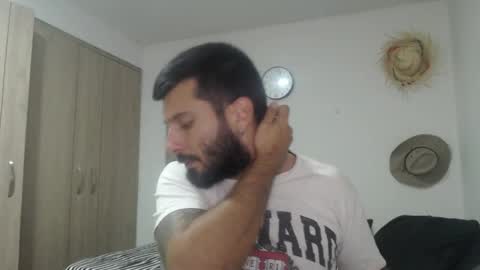 Snapshot of masterofinfatuation chatting on January 16, 4:28 am   online show from January 16, 4:28 am