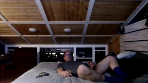 Snapshot of masterofthefun chatting on June 5, 9:53 pm Dont Hate online show from June 5, 9:53 pm