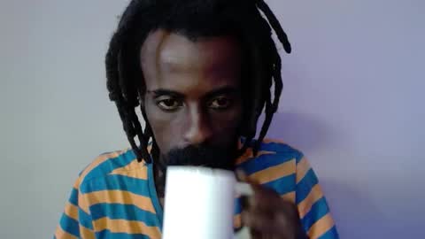 Snapshot of masterr_bate chatting on October 6, 11:29 am Marl online show from October 6, 11:29 am