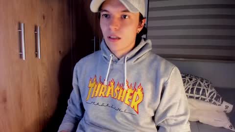 Snapshot of mastrangelo_x chatting on April 25, 3:31 am mastrangelo_x online show from April 25, 3:31 am
