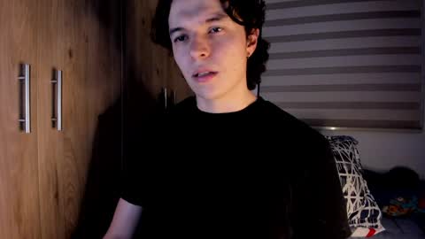 Snapshot of mastrangelo_x chatting on May 28, 4:32 am mastrangelo_x online show from May 28, 4:32 am