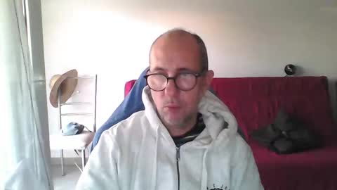 mat11efou online show from September 28, 7:47 am