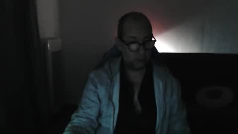 mat11efou online show from October 26, 11:31 pm