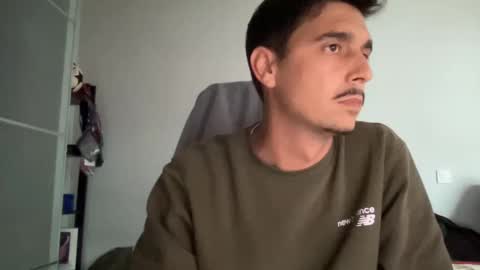 Snapshot of matahavi chatting on March 11, 4:40 pm Aaron online show from March 11, 4:40 pm