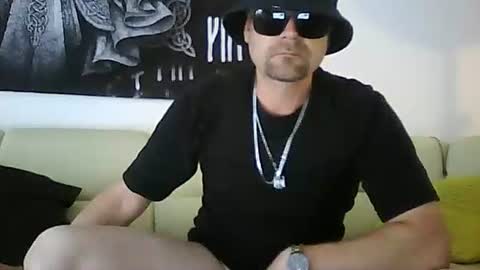 Snapshot of matcelpb1987 chatting on September 21, 8:16 am Marcel online show from September 21, 8:16 am