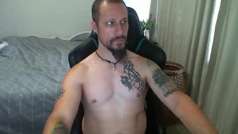 Snapshot of matchy666 chatting on February 3, 11:47 pm Matchy online show from February 3, 11:47 pm