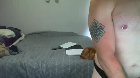 Snapshot of matchy666 chatting on February 18, 12:48 am Matchy online show from February 18, 12:48 am