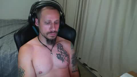 Snapshot of matchy666 chatting on February 26, 7:31 am Matchy online show from February 26, 7:31 am