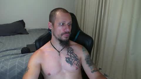 Snapshot of matchy666 chatting on February 27, 5:24 am Matchy online show from February 27, 5:24 am