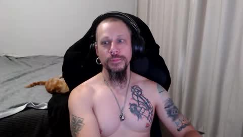 Snapshot of matchy666 chatting on March 13, 5:36 am Matchy online show from March 13, 5:36 am