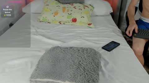 MATEO HUNTER online show from January 8, 2:52 pm