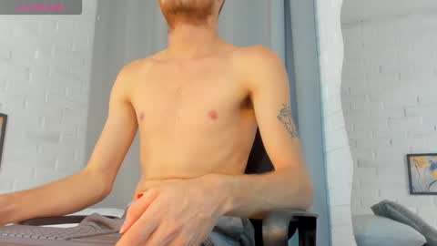 Snapshot of mateo_hunter chatting on February 8, 5:49 pm MATEO HUNTER online show from February 8, 5:49 pm