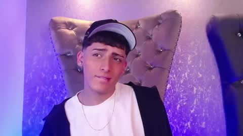 Snapshot of mateo_mitchell chatting on October 22, 4:57 am mateo mitchell online show from October 22, 4:57 am