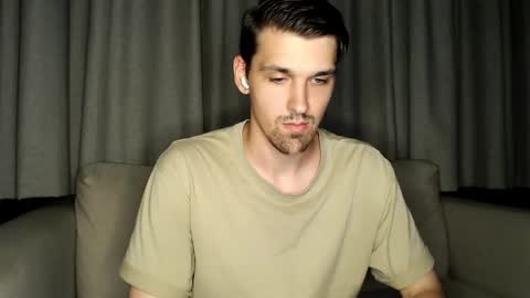 Snapshot of mateo_zeus chatting on December 5, 2:22 pm mateo_zeus online show from December 5, 2:22 pm