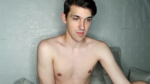 Snapshot of mateo_zeus chatting on December 27, 6:57 am mateo_zeus online show from December 27, 6:57 am