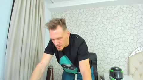 MateoBenjamin online show from February 5, 10:55 pm