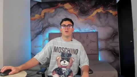 Mateo online show from February 14, 3:03 am