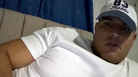 matheusrodriguez0 online show from July 24, 7:01 pm