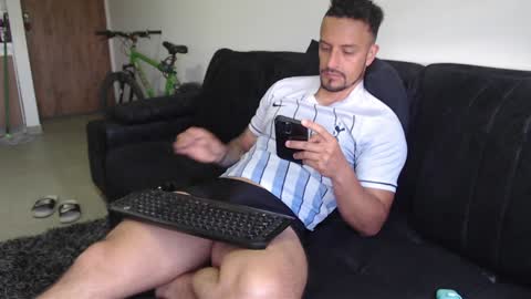 Snapshot of mathew_tatu chatting on February 1, 3:28 pm ..................................................................................................onlyfans i am mathew online show from February 1, 3:28 pm