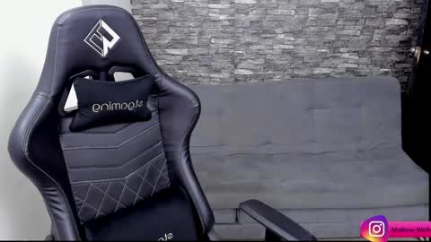 Mathew Independent model online show from April 8, 4:34 am