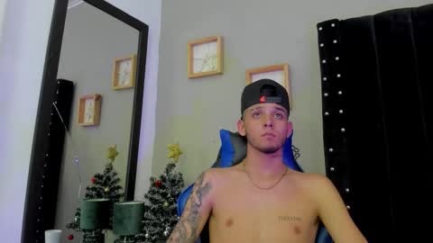 mathewboy2 online show from December 18, 7:14 am