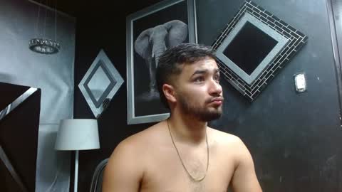 Snapshot of mathews_colton1 chatting on December 24, 11:38 am Mathews online show from December 24, 11:38 am