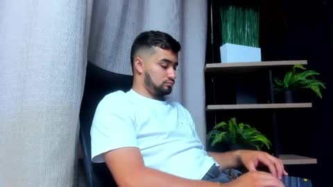 Snapshot of mathews_colton1 chatting on May 12, 11:51 am Mathews online show from May 12, 11:51 am
